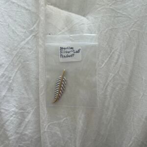 Sterling silver leaf pendant